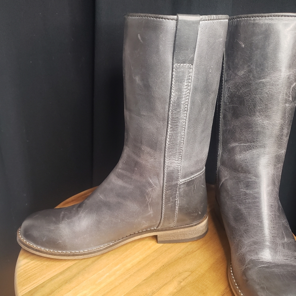 Ivylee 'Simone' Boots in Gray - Euro 36 - Youth/Big Kids 3.5 or Women's 5.5 -6 - Picture 2 of 9